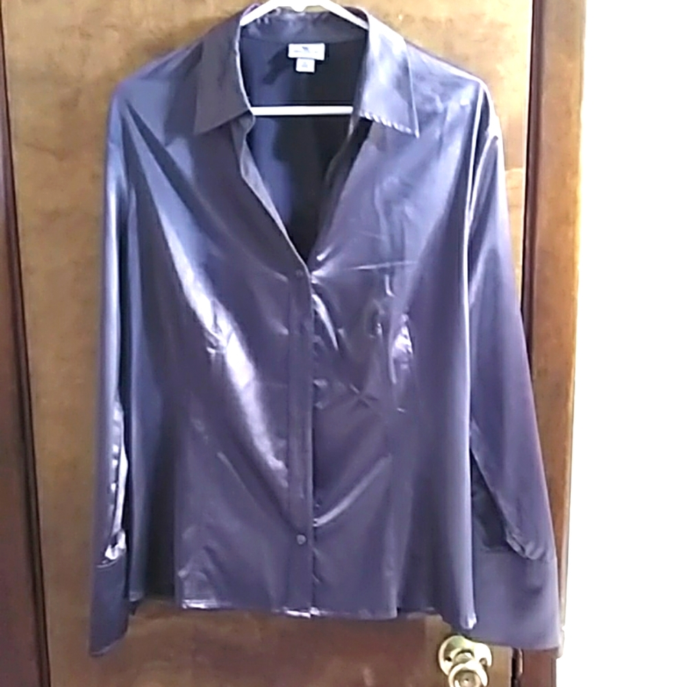 XL blouse. Great office wear.